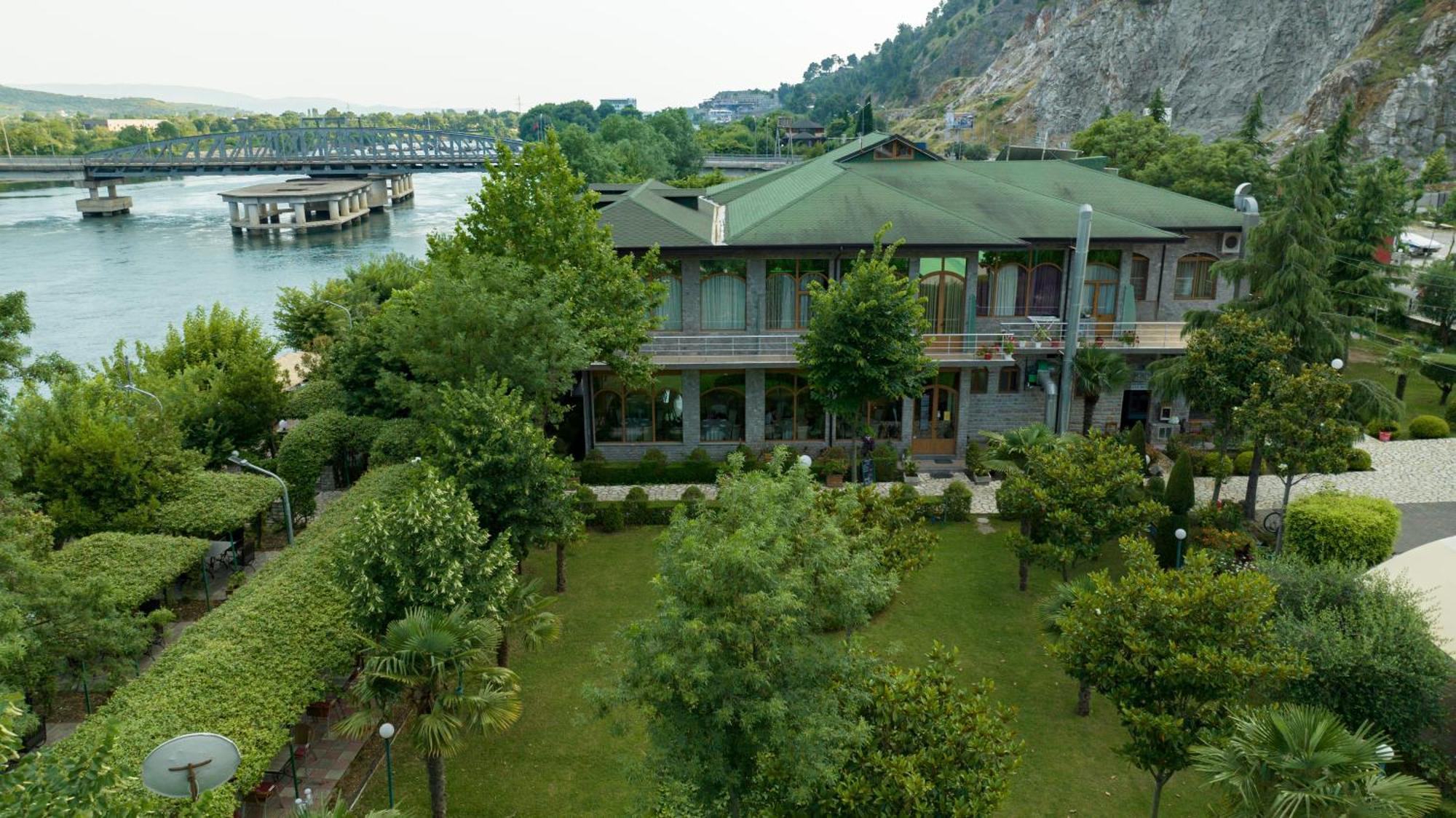 Buna Park Hotel Berdic e Siperme Esterno foto