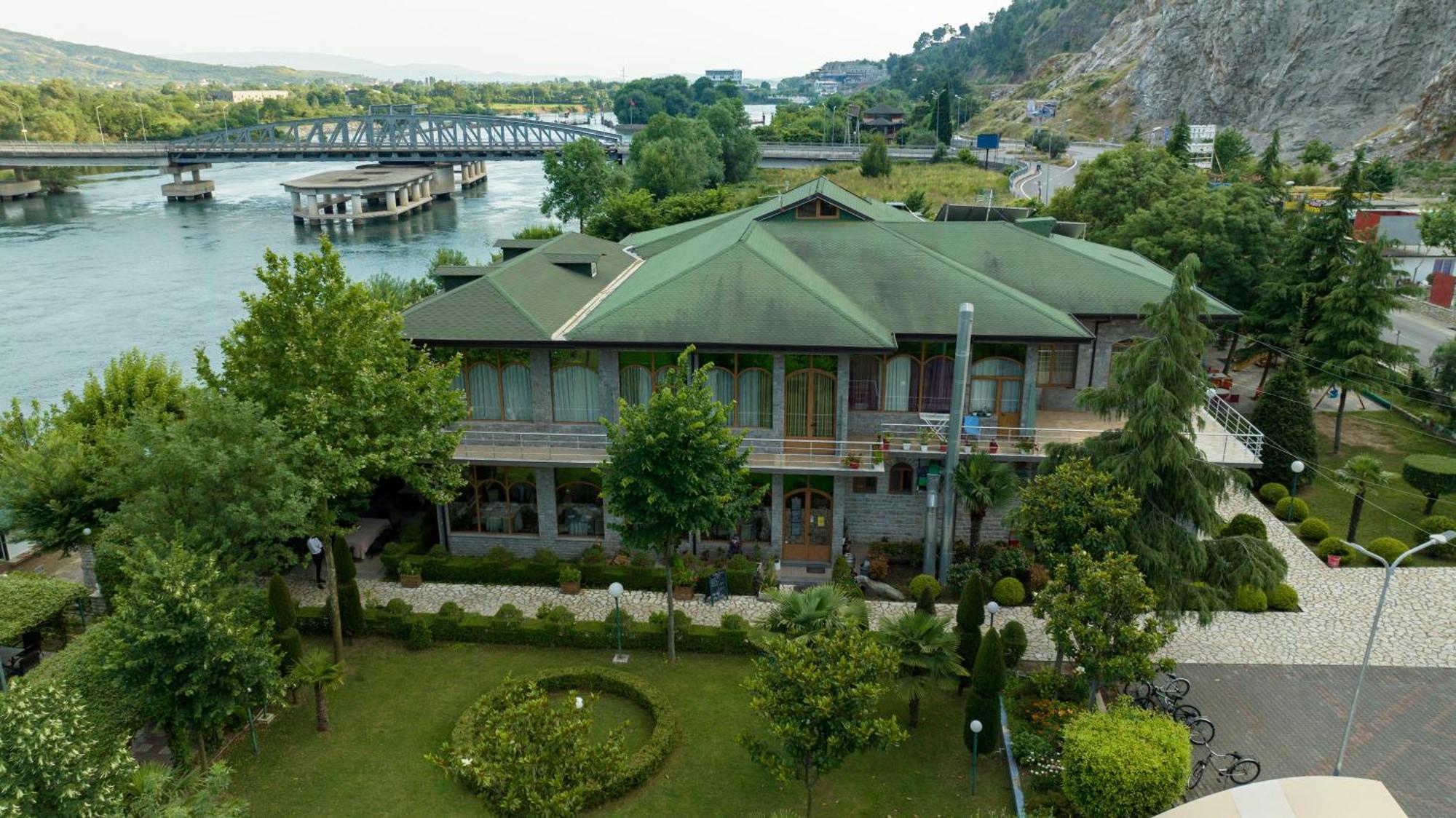 Buna Park Hotel Berdic e Siperme Esterno foto